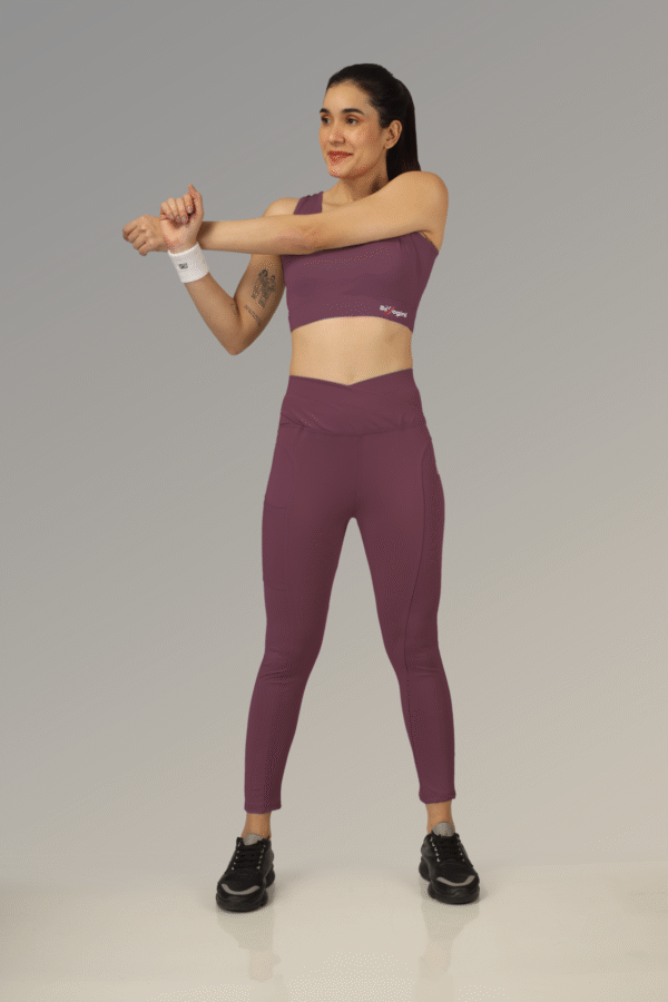Vibe Fit V-Belt Matching sports bra and high-waist leggings For Women With Side Pocket