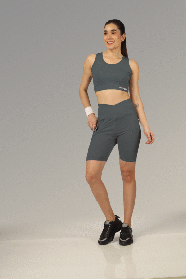 Vibe Fit V-Belt Matching sports bra and high-waist Short For Women With Side Pocket
