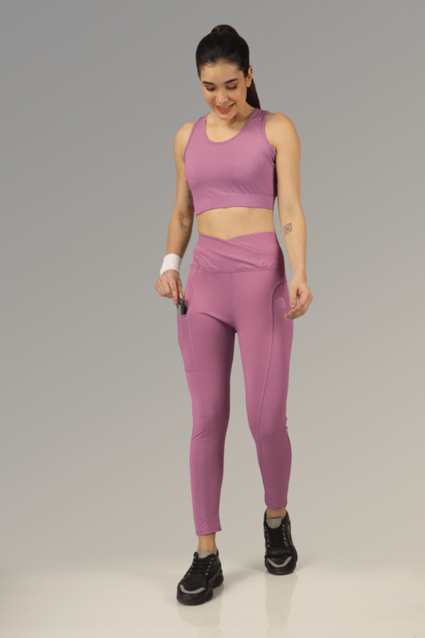 Vibe Fit V-Belt Matching sports bra and high-waist leggings For Women With Side Pocket