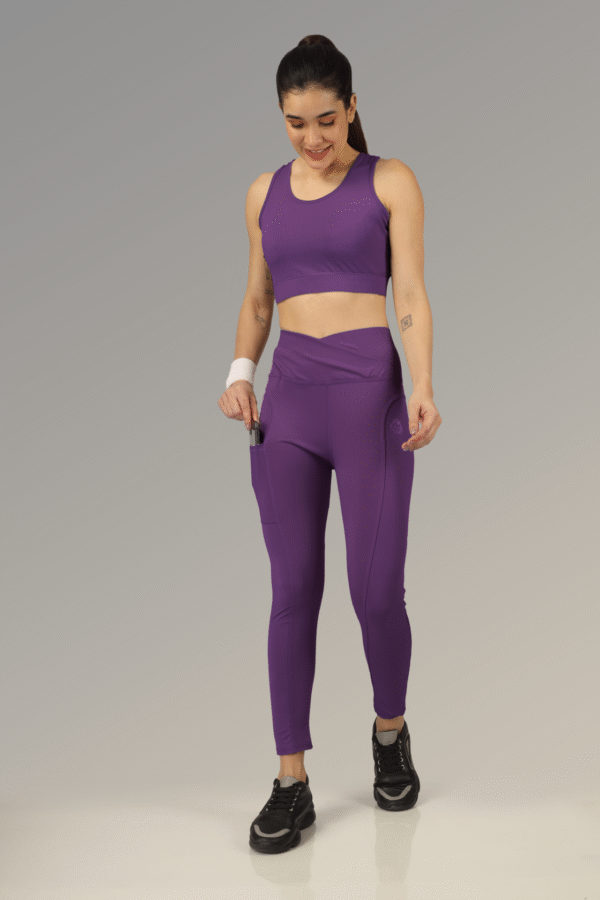 Vibe Fit V-Belt Matching sports bra and high-waist leggings For Women With Side Pocket